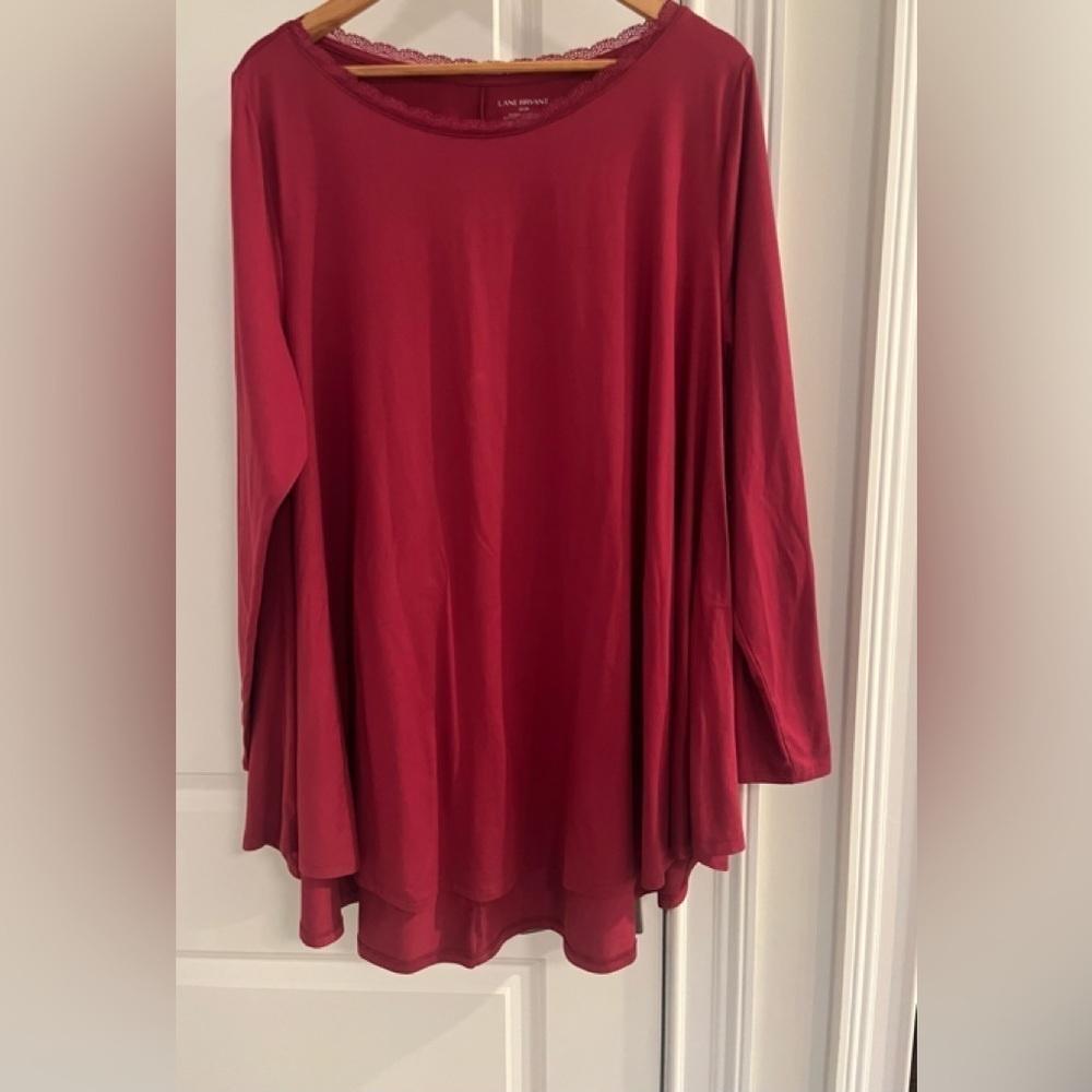 Lane Bryant Womens Top/ Tunic Size 22  24 Burgundy Long Sleeve Crew Neckline